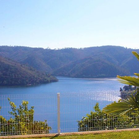 Lago Azul Villas Ferreira do Zezere Luaran gambar