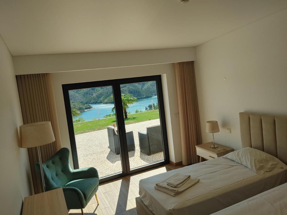Lago Azul Villas Ferreira do Zezere Luaran gambar