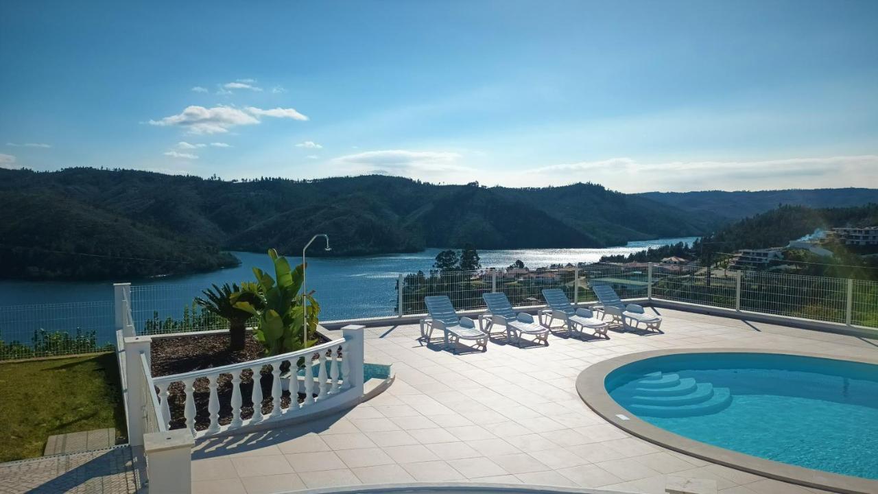Lago Azul Villas Ferreira do Zezere Luaran gambar