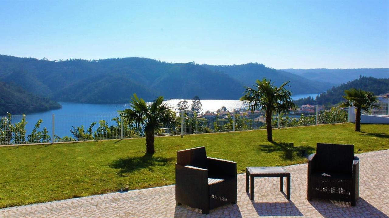 Lago Azul Villas Ferreira do Zezere Luaran gambar