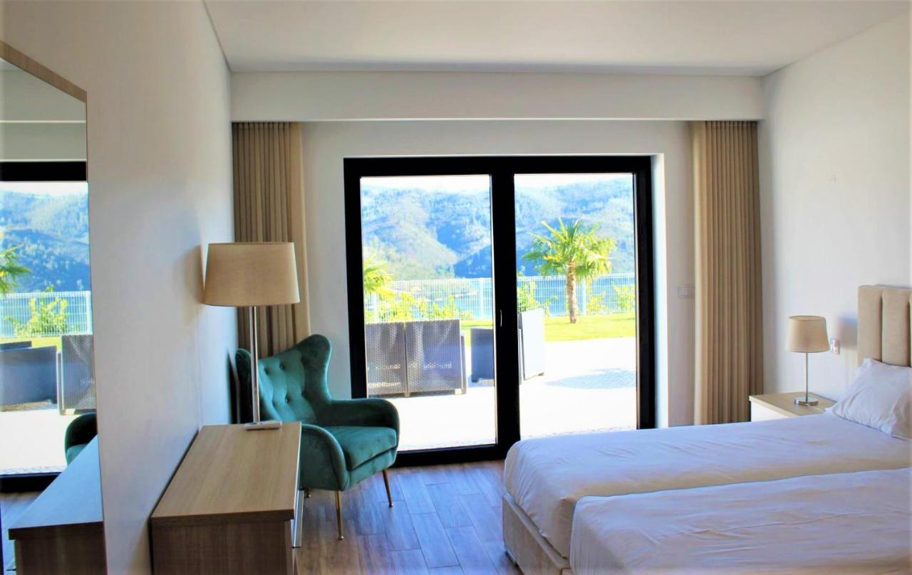 Lago Azul Villas Ferreira do Zezere Luaran gambar