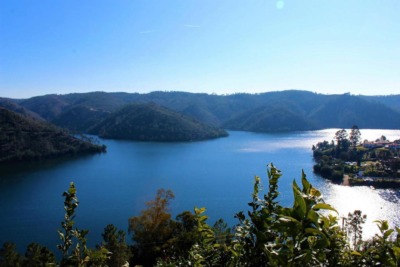 Lago Azul Villas Ferreira do Zezere Luaran gambar