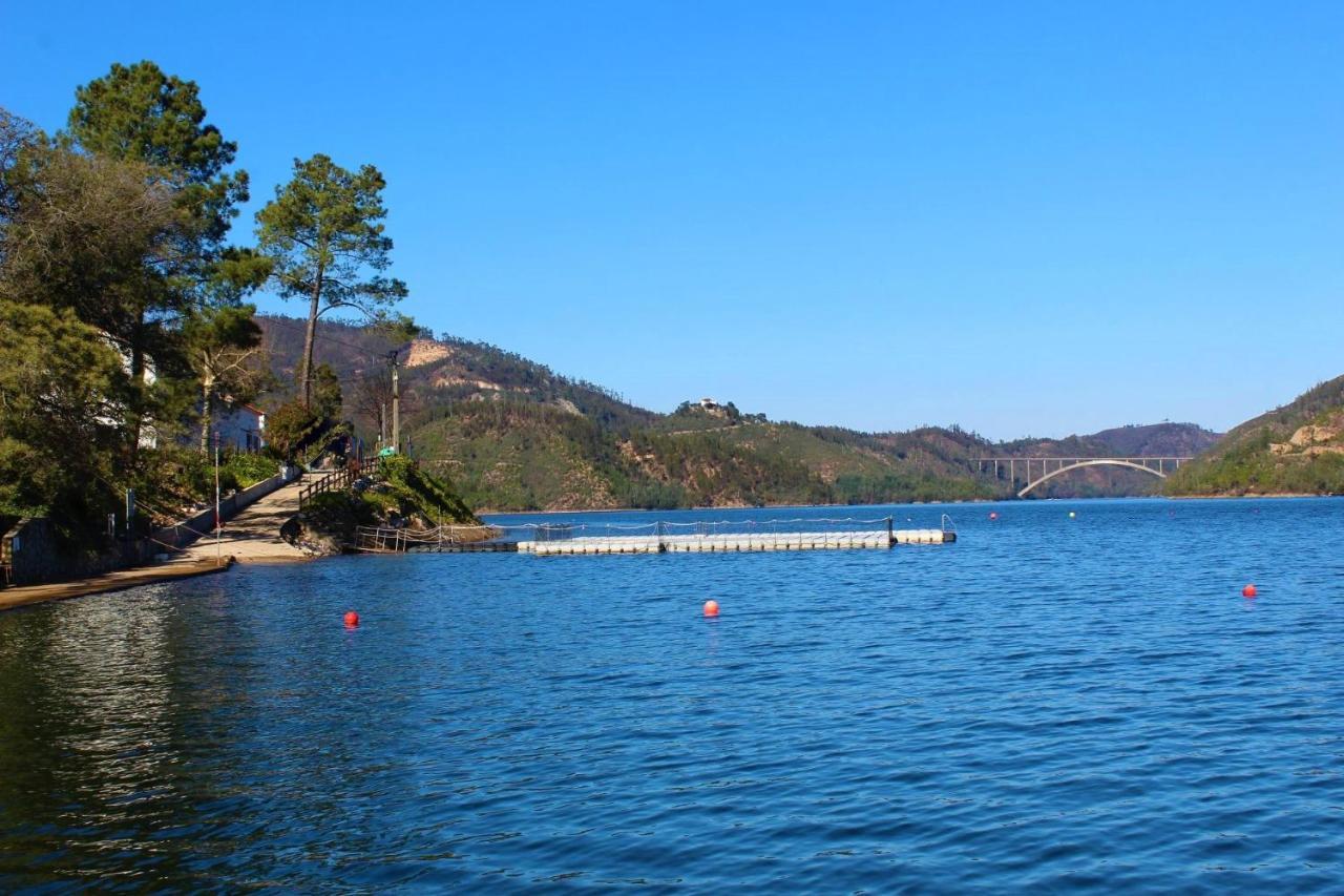 Lago Azul Villas Ferreira do Zezere Luaran gambar